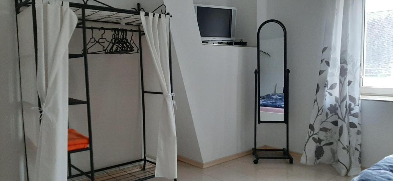 Feriendomizil-Roger-Wohnung-2 Leipzig Eksteriør bilde
